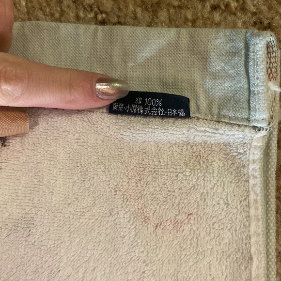 49 AV Junko Shimada Rare Floral Hand Towel - Picture 4 of 6